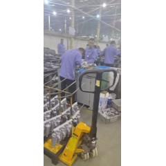 通潤(rùn)汽車零部件招聘    大齡工，長(zhǎng)白班  男女不限 男工18-55歲  女工 18-50周歲cc